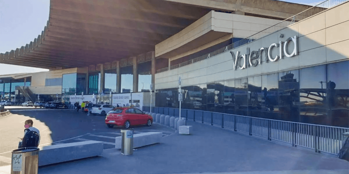 valencia-airport-visit-costa-blanca-spain